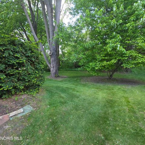 Tiny photo for 1120 Clark Street, Holland, OH 43528 (MLS # 10007777)