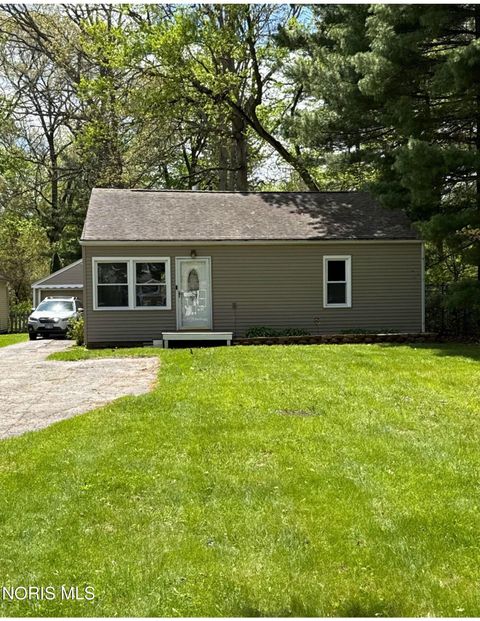 Photo of 5347 Elmer Drive, Toledo, OH 43615 (MLS # 10007140)