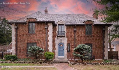 Photo of 2157 Shenandoah Road, Toledo, OH 43607 (MLS # 10008679)