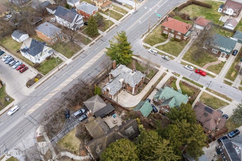 Tiny photo for 2157 Shenandoah Road, Toledo, OH 43607 (MLS # 10008679)