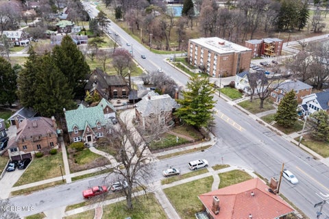 Tiny photo for 2157 Shenandoah Road, Toledo, OH 43607 (MLS # 10008679)