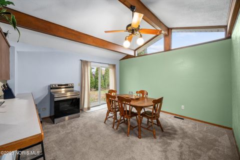 Tiny photo for 2338 Brookridge Drive, Toledo, OH 43613 (MLS # 10002609)