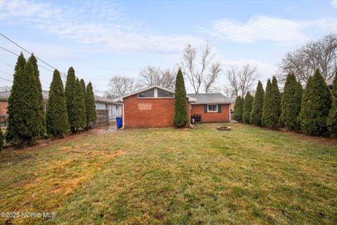 Tiny photo for 2338 Brookridge Drive, Toledo, OH 43613 (MLS # 10002609)