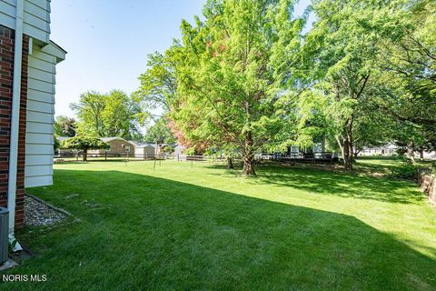 Tiny photo for 2012 Belvedere Drive, Toledo, OH 43614 (MLS # 10007971)