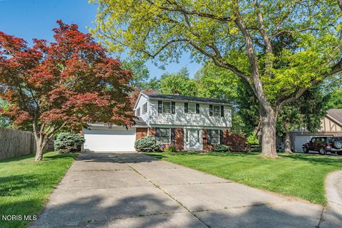 Tiny photo for 2012 Belvedere Drive, Toledo, OH 43614 (MLS # 10007971)