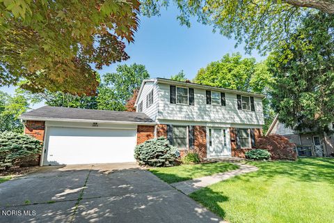 Tiny photo for 2012 Belvedere Drive, Toledo, OH 43614 (MLS # 10007971)