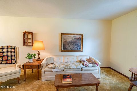 Tiny photo for 2012 Belvedere Drive, Toledo, OH 43614 (MLS # 10007971)