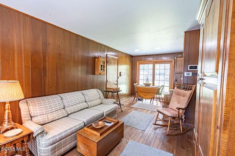Tiny photo for 2012 Belvedere Drive, Toledo, OH 43614 (MLS # 10007971)