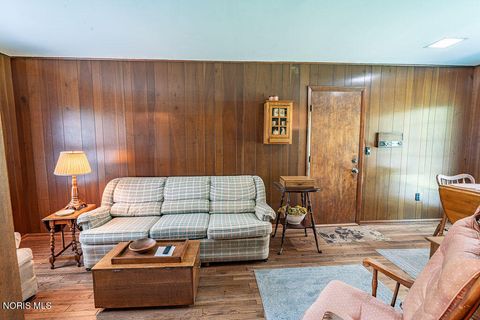 Tiny photo for 2012 Belvedere Drive, Toledo, OH 43614 (MLS # 10007971)