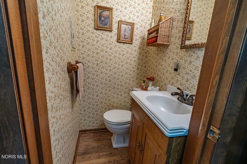 Tiny photo for 2012 Belvedere Drive, Toledo, OH 43614 (MLS # 10007971)