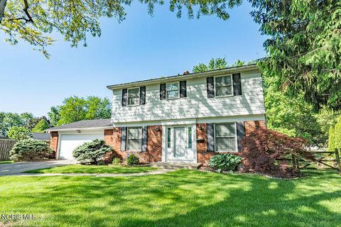 Photo of 2012 Belvedere Drive, Toledo, OH 43614 (MLS # 10007971)