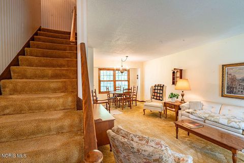 Tiny photo for 2012 Belvedere Drive, Toledo, OH 43614 (MLS # 10007971)