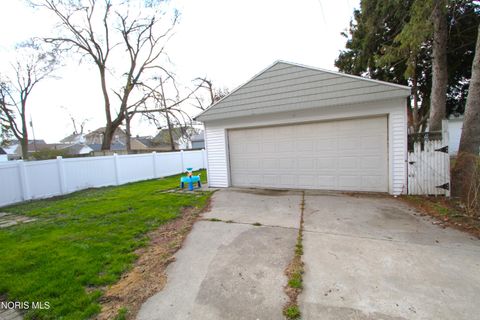 Tiny photo for 2818 119th Street, Toledo, OH 43611 (MLS # 10005858)