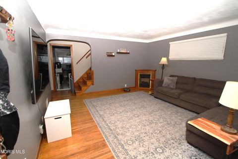 Tiny photo for 2818 119th Street, Toledo, OH 43611 (MLS # 10005858)