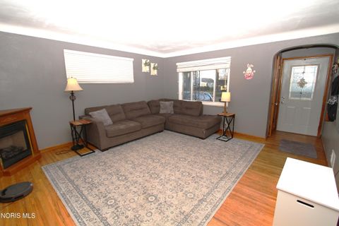 Tiny photo for 2818 119th Street, Toledo, OH 43611 (MLS # 10005858)