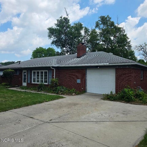 Tiny photo for 3149 Radford Drive, Toledo, OH 43614 (MLS # 10010595)