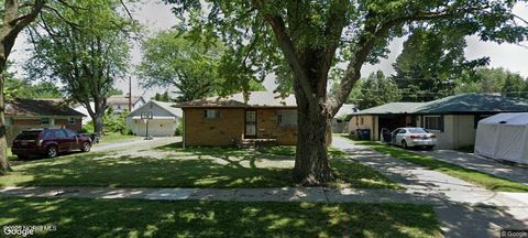Photo of 826 Ranch Drive, Toledo, OH 43607 (MLS # 10000204)