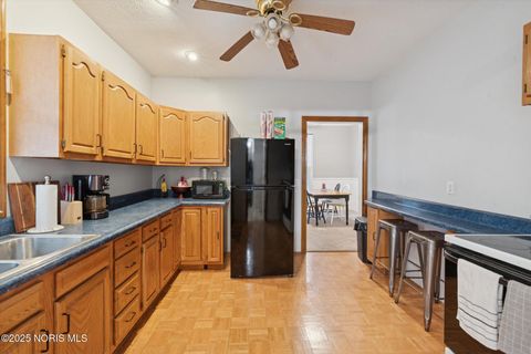 Tiny photo for 213 Cherry Street, Findlay, OH 45840 (MLS # 10001770)