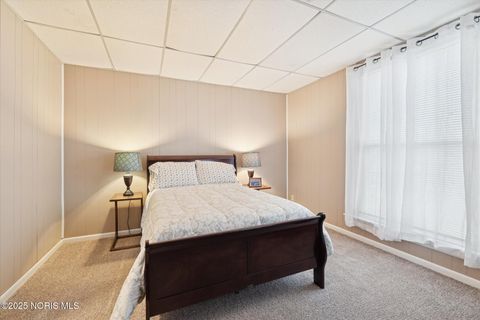 Tiny photo for 213 Cherry Street, Findlay, OH 45840 (MLS # 10001770)