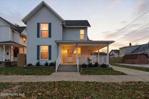 Photo of 213 Cherry Street, Findlay, OH 45840 (MLS # 10001770)