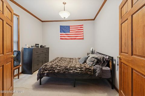 Tiny photo for 213 Cherry Street, Findlay, OH 45840 (MLS # 10001770)