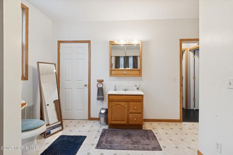 Tiny photo for 213 Cherry Street, Findlay, OH 45840 (MLS # 10001770)