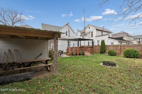 Tiny photo for 213 Cherry Street, Findlay, OH 45840 (MLS # 10001770)