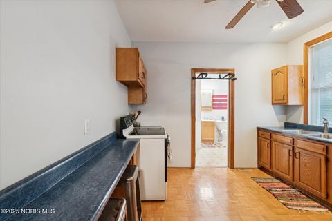 Tiny photo for 213 Cherry Street, Findlay, OH 45840 (MLS # 10001770)