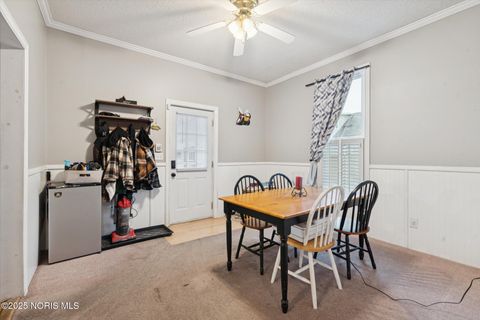 Tiny photo for 213 Cherry Street, Findlay, OH 45840 (MLS # 10001770)