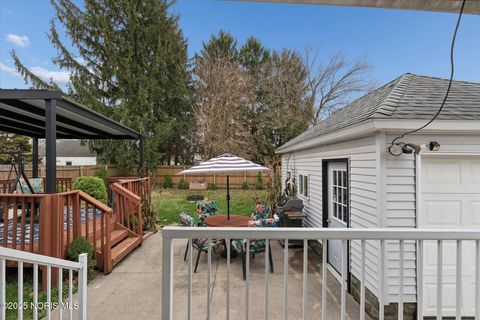 Tiny photo for 213 Cherry Street, Findlay, OH 45840 (MLS # 10001770)