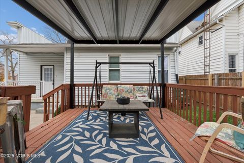 Tiny photo for 213 Cherry Street, Findlay, OH 45840 (MLS # 10001770)