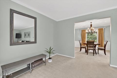 Tiny photo for 7839 Hedingham Road, Sylvania, OH 43560 (MLS # 10007114)
