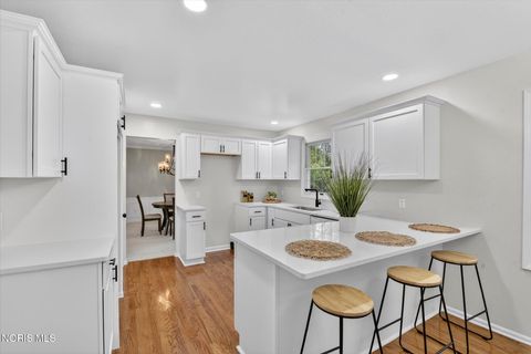 Tiny photo for 7839 Hedingham Road, Sylvania, OH 43560 (MLS # 10007114)