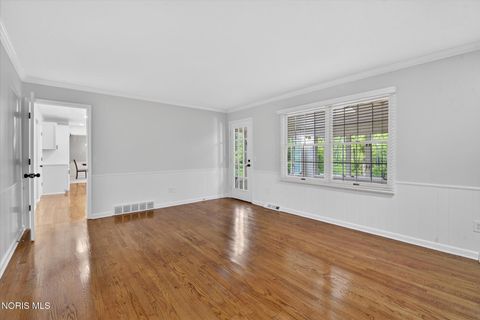 Tiny photo for 7839 Hedingham Road, Sylvania, OH 43560 (MLS # 10007114)