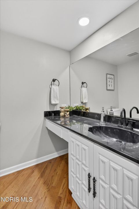 Tiny photo for 7839 Hedingham Road, Sylvania, OH 43560 (MLS # 10007114)