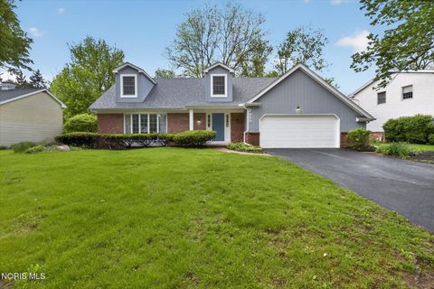 Photo of 7839 Hedingham Road, Sylvania, OH 43560 (MLS # 10007114)