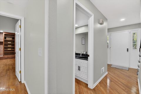 Tiny photo for 7839 Hedingham Road, Sylvania, OH 43560 (MLS # 10007114)