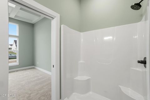 Tiny photo for 11 Hawthorne Crossing Xing, Perrysburg, OH 43551 (MLS # 10005677)