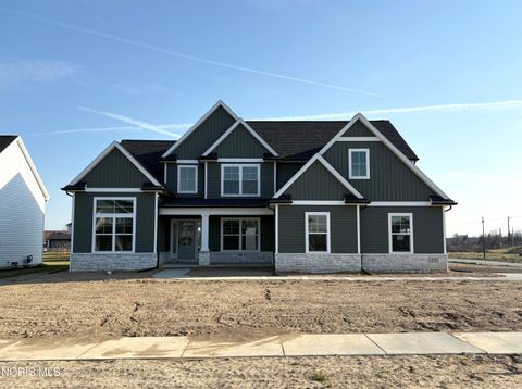 Photo of 11 Hawthorne Crossing Xing, Perrysburg, OH 43551 (MLS # 10005677)