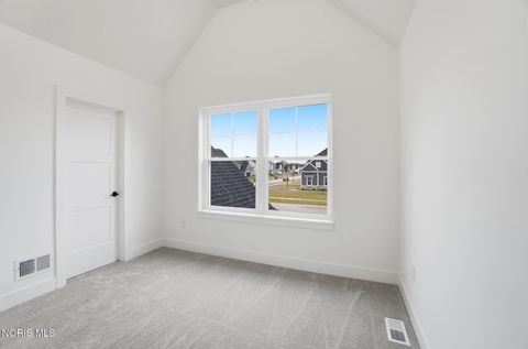 Tiny photo for 11 Hawthorne Crossing Xing, Perrysburg, OH 43551 (MLS # 10005677)