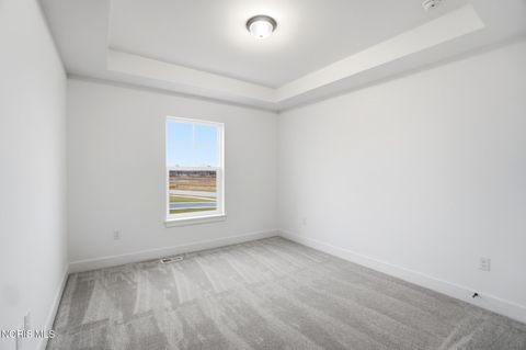 Tiny photo for 11 Hawthorne Crossing Xing, Perrysburg, OH 43551 (MLS # 10005677)