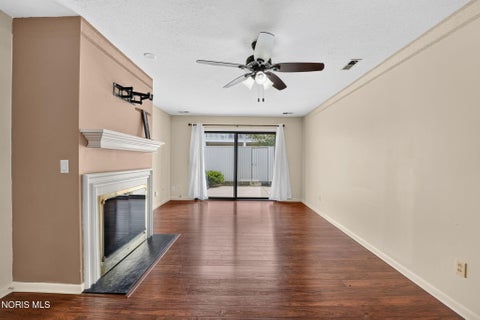 Tiny photo for 2540 W Village Drive, Toledo, OH 43614 (MLS # 10010660)