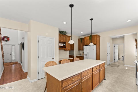 Tiny photo for 712 Whisperlake Road, Holland, OH 43528 (MLS # 10013798)