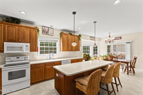 Tiny photo for 712 Whisperlake Road, Holland, OH 43528 (MLS # 10013798)