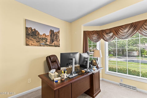 Tiny photo for 712 Whisperlake Road, Holland, OH 43528 (MLS # 10013798)