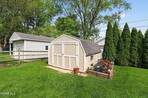 Tiny photo for 545 Dussel Drive, Maumee, OH 43537 (MLS # 10007329)