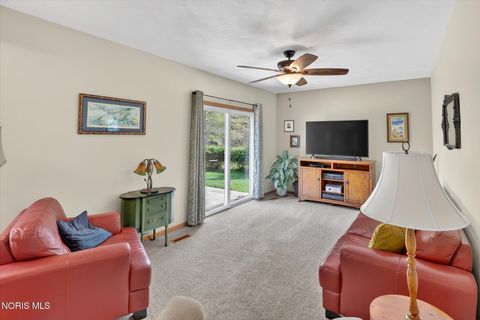 Tiny photo for 545 Dussel Drive, Maumee, OH 43537 (MLS # 10007329)