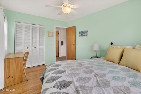 Tiny photo for 545 Dussel Drive, Maumee, OH 43537 (MLS # 10007329)