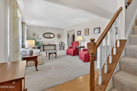 Tiny photo for 545 Dussel Drive, Maumee, OH 43537 (MLS # 10007329)