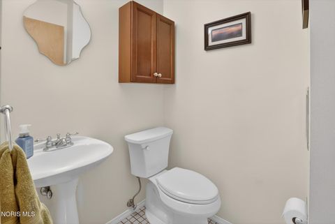 Tiny photo for 545 Dussel Drive, Maumee, OH 43537 (MLS # 10007329)